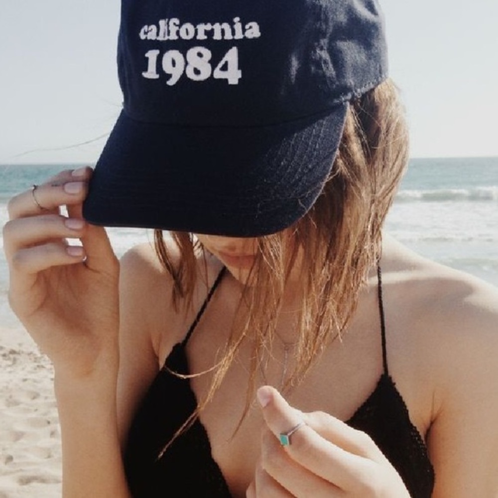 BRANDY MELVILLE HAT